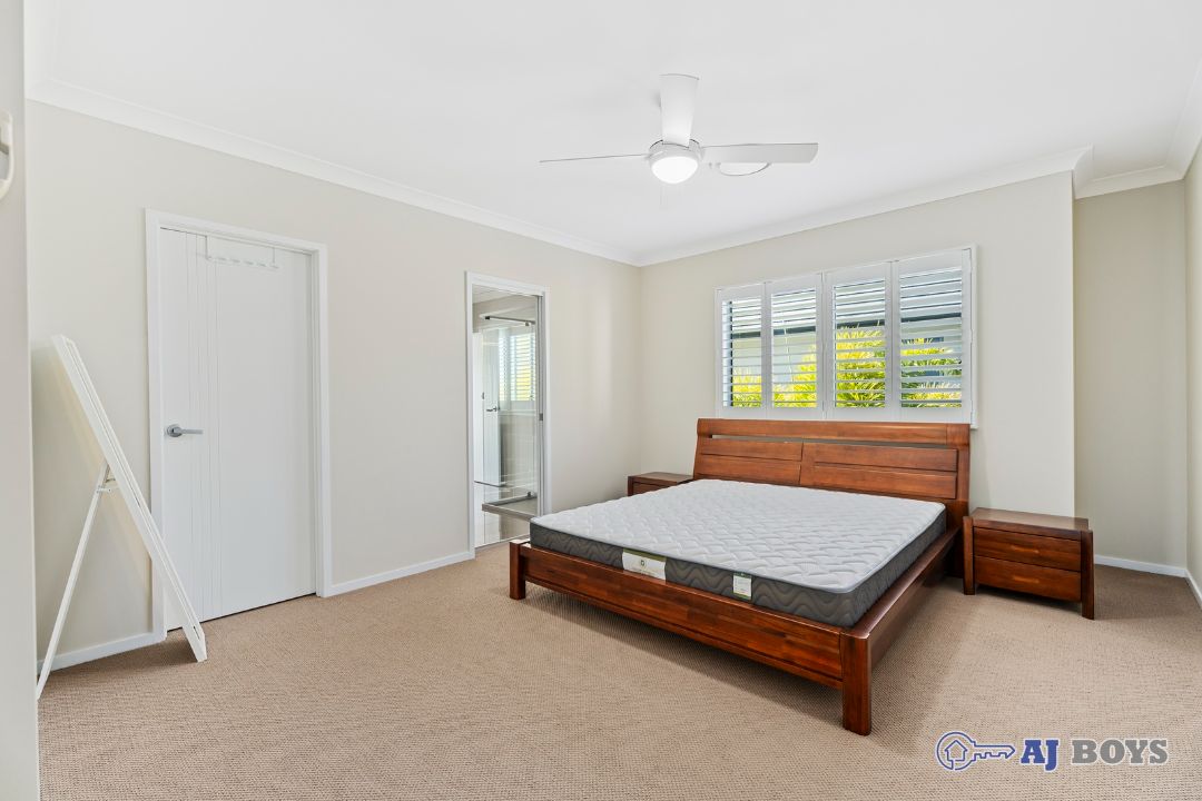 009_Open2view_ID920944-7643_Fairway_Boulevard.jpg