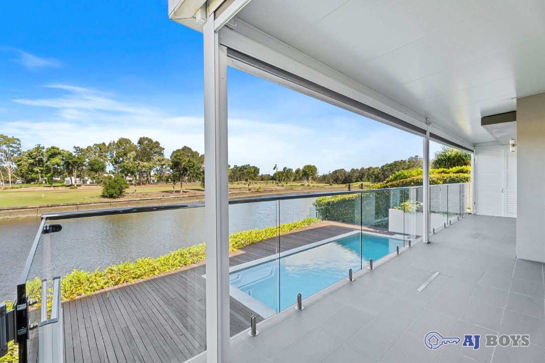 020_Open2view_ID920944-7643_Fairway_Boulevard.jpg